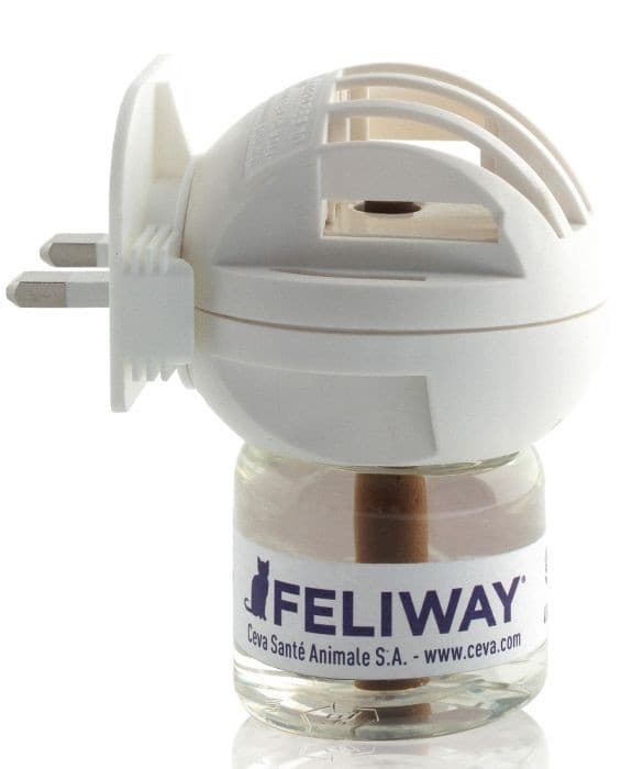 Feliway Diffuser wall plug, cat calming spray, pet essentials warehouse napier