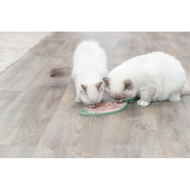 Lick 'n' Snack Mat silicone, Cat eating off lick mat, lick mat for cats, Pet Essentials Warehouse