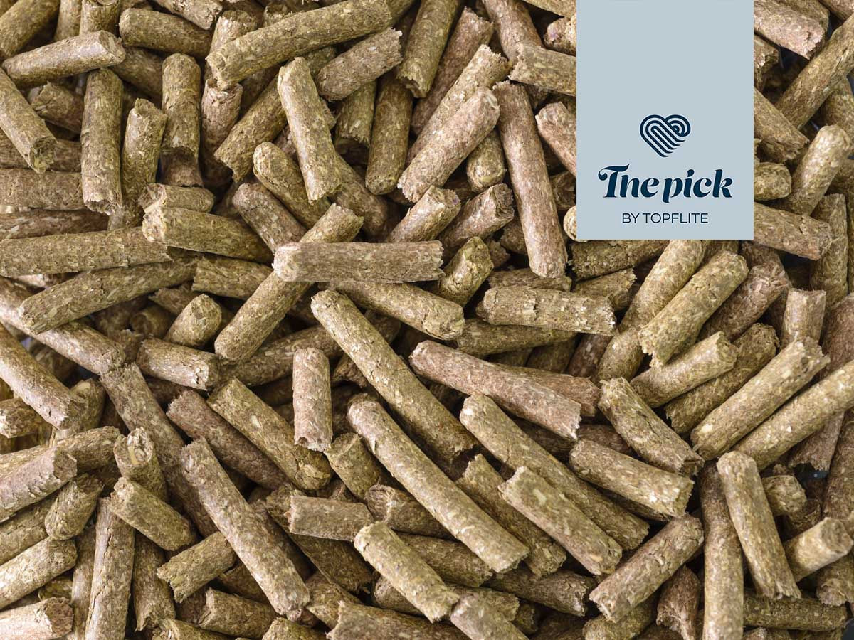 Topflite The Pick – Fibre Feast for Rabbits, Rabbit food, Rabbit hay pallets, Size Guide for pallets, Pet Essentials Warehouse